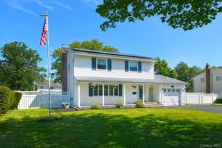 42 Montrose Drive, Commack, NY 11725