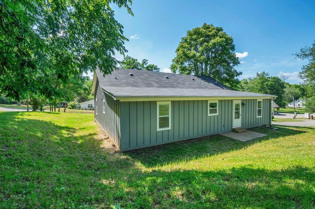 3185 Prospect Rd, Pulaski, TN 38478