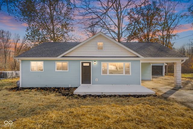 8087 W 300 S, Columbus, IN 47201