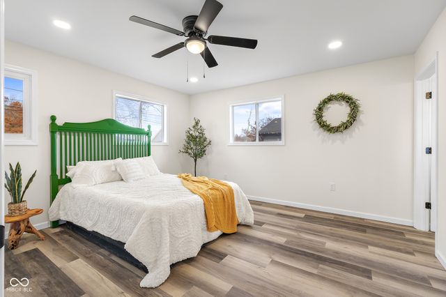 8087 W 300 S, Columbus, IN 47201