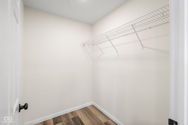 8087 W 300 S, Columbus, IN 47201