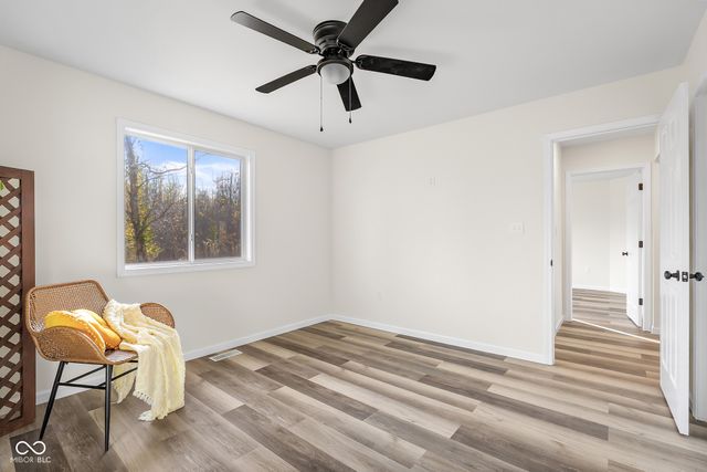 8087 W 300 S, Columbus, IN 47201