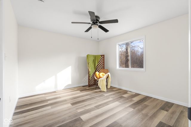 8087 W 300 S, Columbus, IN 47201