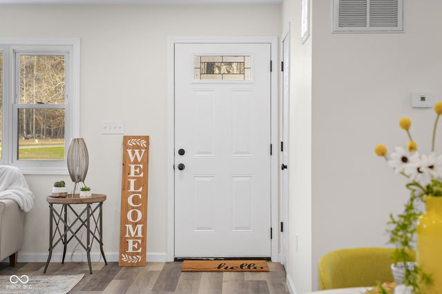 8087 W 300 S, Columbus, IN 47201