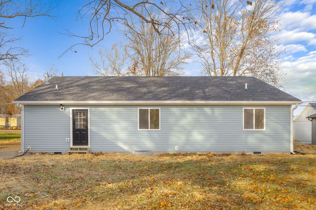 8087 W 300 S, Columbus, IN 47201