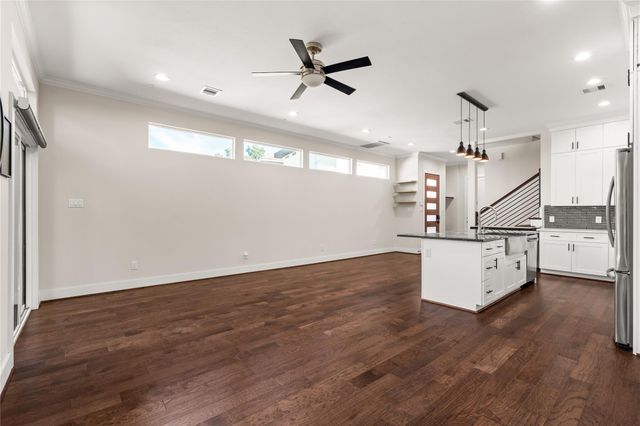 206 Drennan Street, Houston, TX 77003