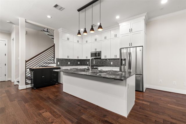 206 Drennan Street, Houston, TX 77003