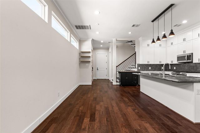 206 Drennan Street, Houston, TX 77003
