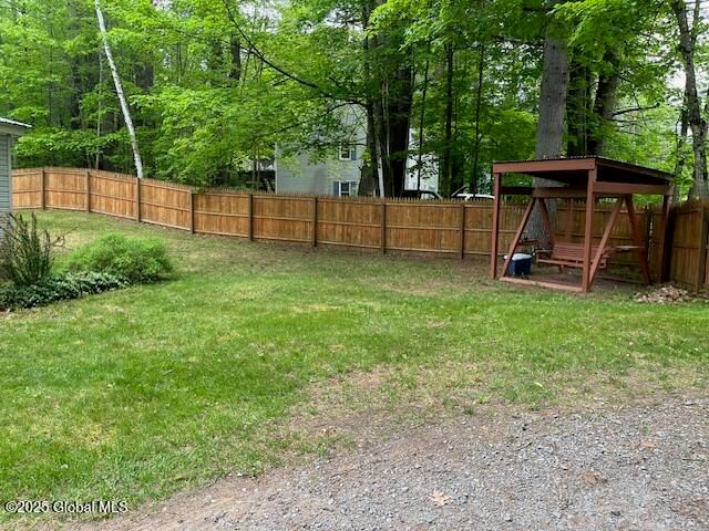 77 Stark Road, Corinth, NY 12822