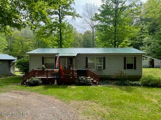 77 Stark Road, Corinth, NY 12822