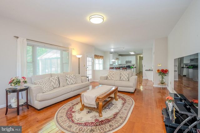 1 BUNTING COURT, Plainsboro, NJ 08536