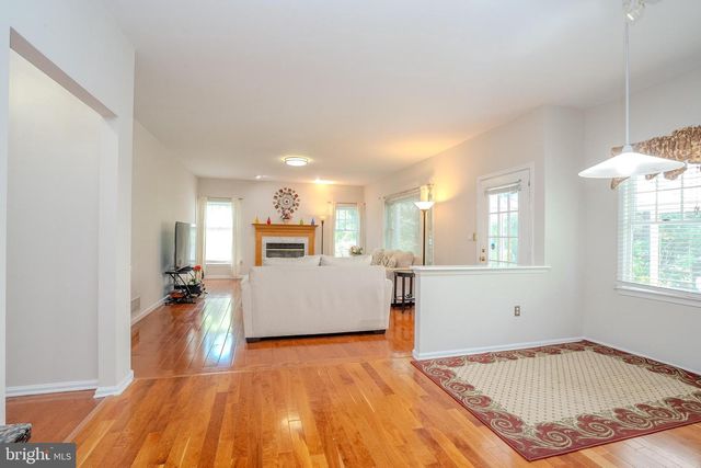 1 BUNTING COURT, Plainsboro, NJ 08536