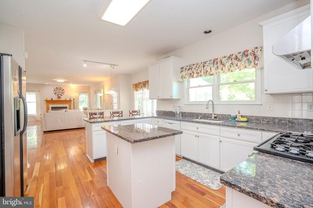 1 BUNTING COURT, Plainsboro, NJ 08536