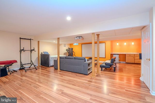 1 BUNTING COURT, Plainsboro, NJ 08536