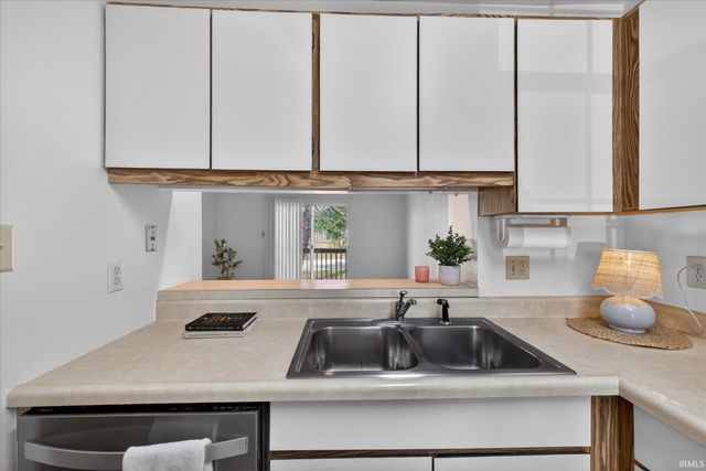 2303 S Burberry Lane, Bloomington, IN 47401