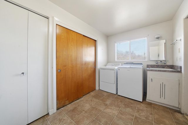 223 Oak St, Valley Springs, CA 95252