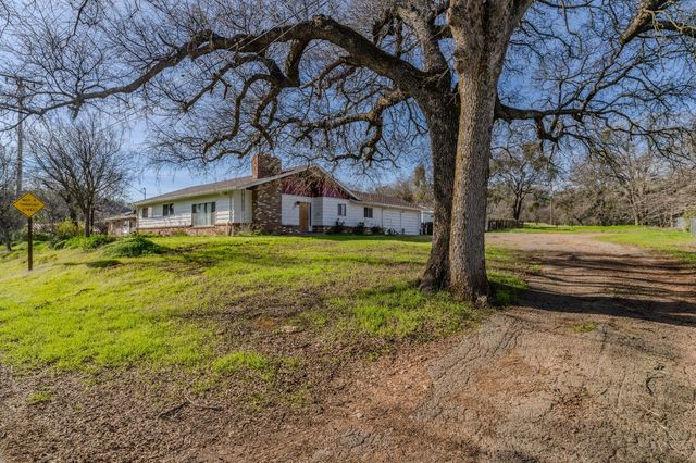 223 Oak St, Valley Springs, CA 95252