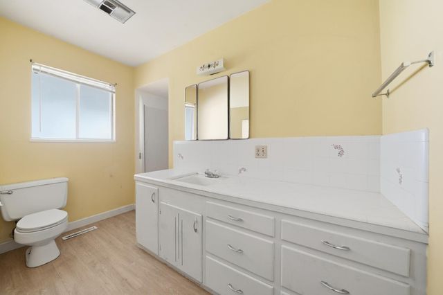 223 Oak St, Valley Springs, CA 95252