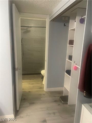 4361 Sanderling Circle 33, Las Vegas, NV 89103