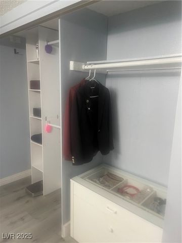 4361 Sanderling Circle 33, Las Vegas, NV 89103