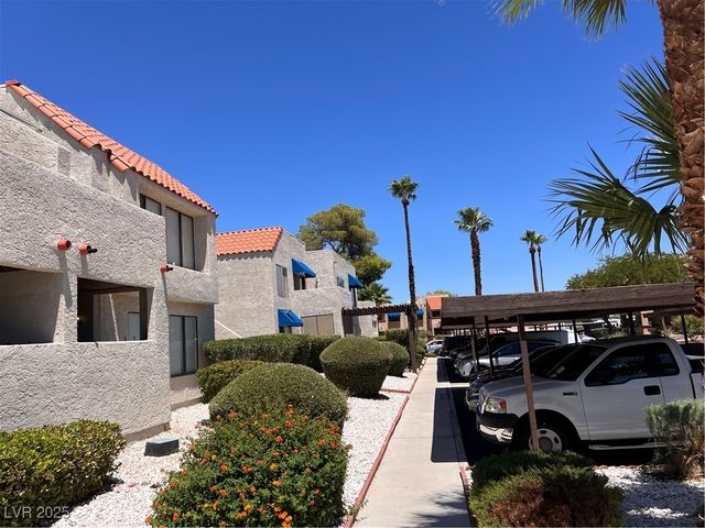 4361 Sanderling Circle 33, Las Vegas, NV 89103