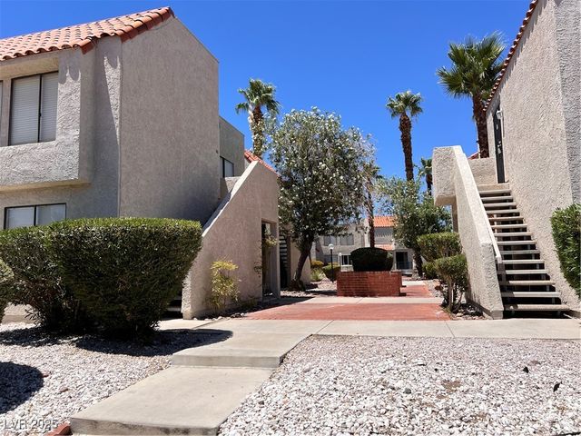 4361 Sanderling Circle 33, Las Vegas, NV 89103