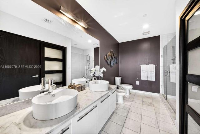 888 Biscayne Blvd 5508, Miami, FL 33132