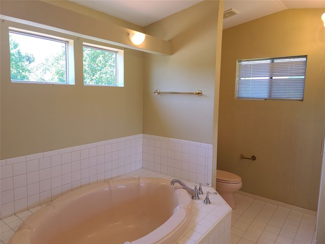 1914 Shorewood Drive, Grapevine, TX 76051