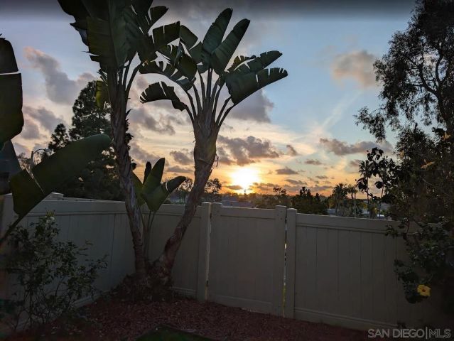 324 Countrywood Ln, Encinitas, CA 92024