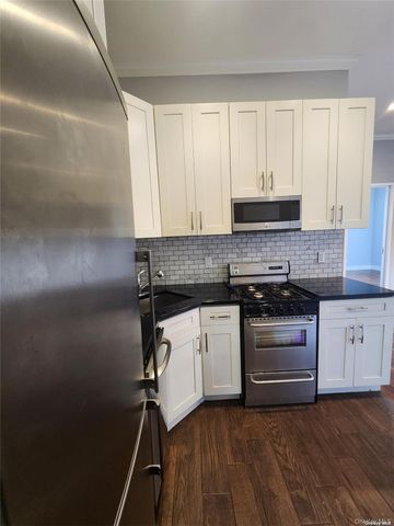 133 Lincoln Avenue D, Mineola, NY 11501