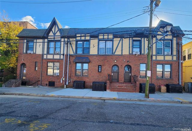 133 Lincoln Avenue D, Mineola, NY 11501