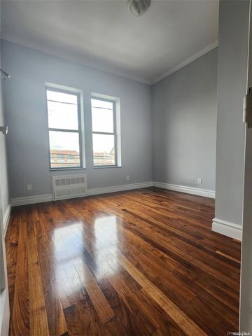 133 Lincoln Avenue D, Mineola, NY 11501