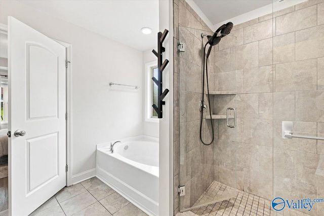 143 River Pointe Drive, New Market, AL 35761