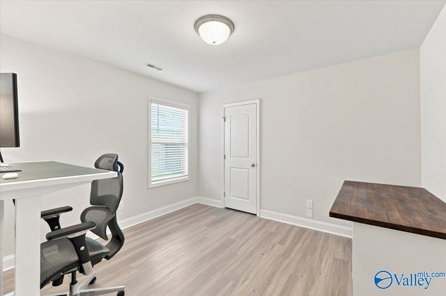 143 River Pointe Drive, New Market, AL 35761