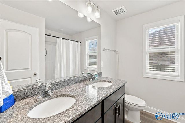 143 River Pointe Drive, New Market, AL 35761