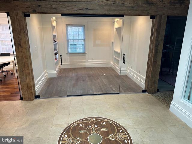 6846 ELM ST #1, Mclean, VA 22101