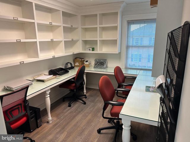 6846 ELM ST #1, Mclean, VA 22101