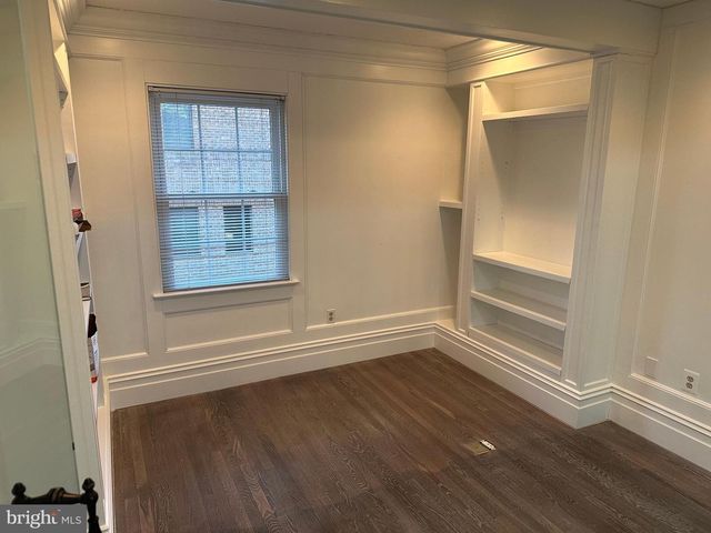 6846 ELM ST #1, Mclean, VA 22101