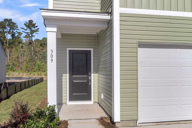 422 Colfax Lane, Summerville, SC 29486