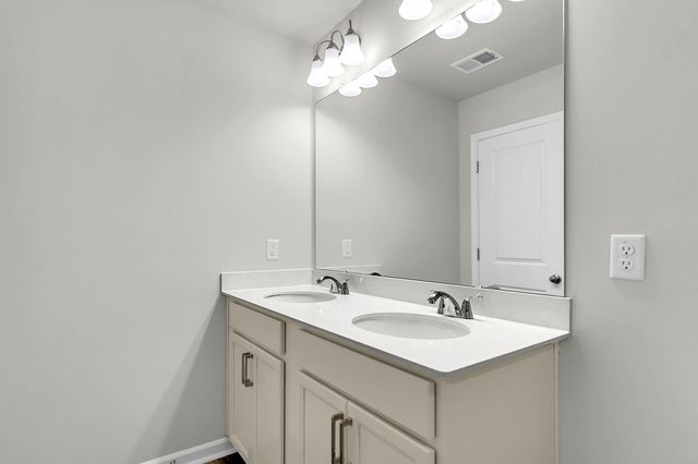 422 Colfax Lane, Summerville, SC 29486