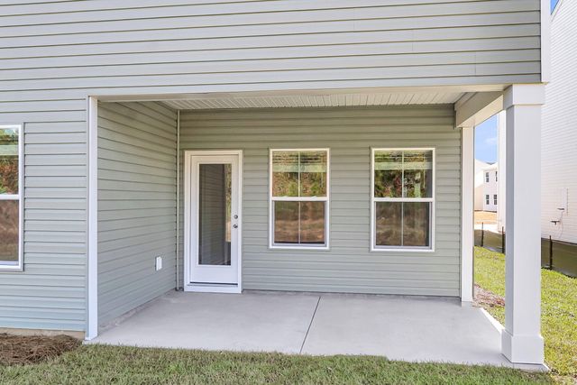422 Colfax Lane, Summerville, SC 29486