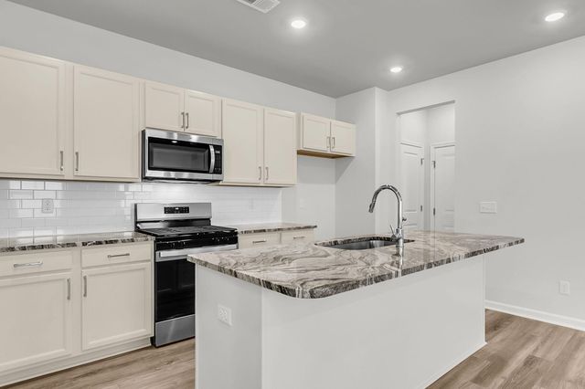 422 Colfax Lane, Summerville, SC 29486