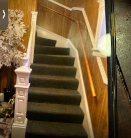 17-19 Maplewood Ave 2, Methuen, MA 01844