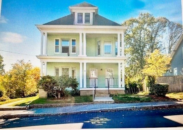 17-19 Maplewood Ave 2, Methuen, MA 01844