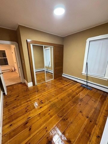 17-19 Maplewood Ave 2, Methuen, MA 01844