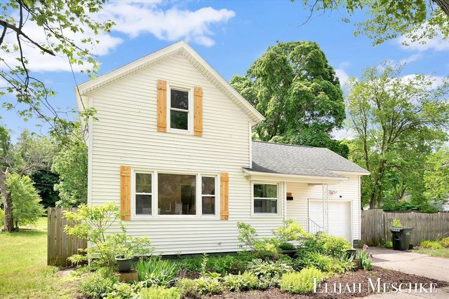 313 Washington Avenue, Muskegon, MI 49441