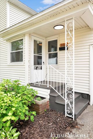 313 Washington Avenue, Muskegon, MI 49441