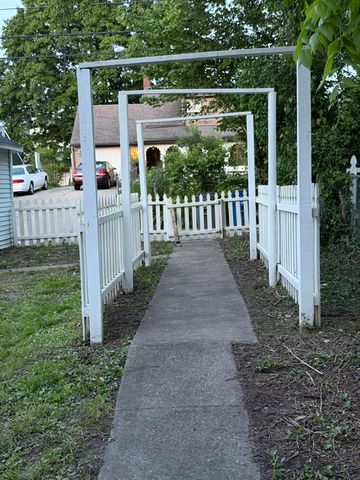 1318 Epworth Avenue, Dayton, OH 45410