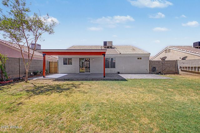 8430 W CORA Lane, Phoenix, AZ 85037