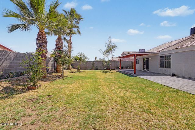 8430 W CORA Lane, Phoenix, AZ 85037